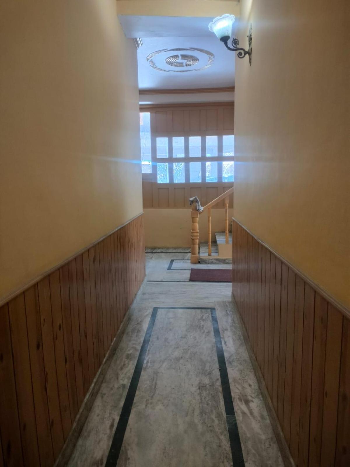 Govind Royal Stay Manāli Zewnętrze zdjęcie